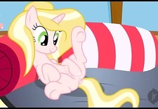 My Little Pony: Bubblegum Kiss Solo Mare Masturbation Animation (Extended)